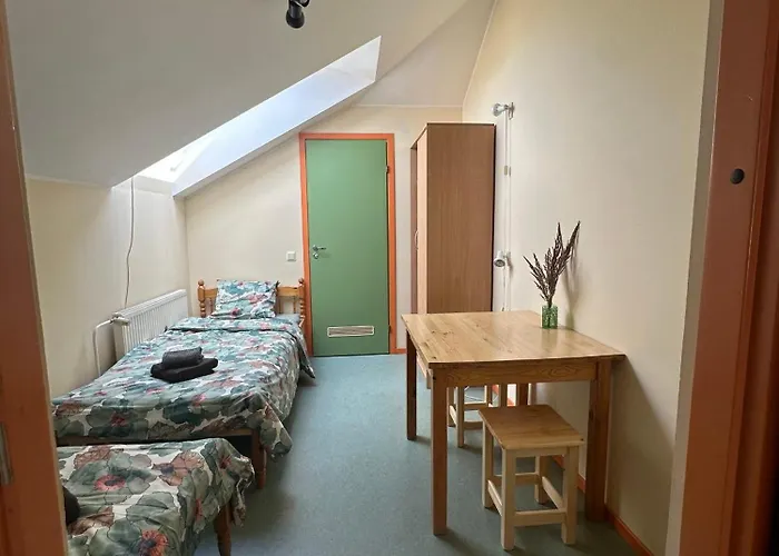 Maidla Hostel Vandrerhjem *